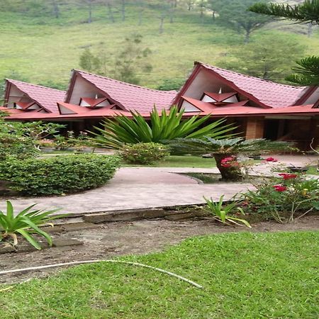 Roman Sinasi Hotel Tongging Exterior photo